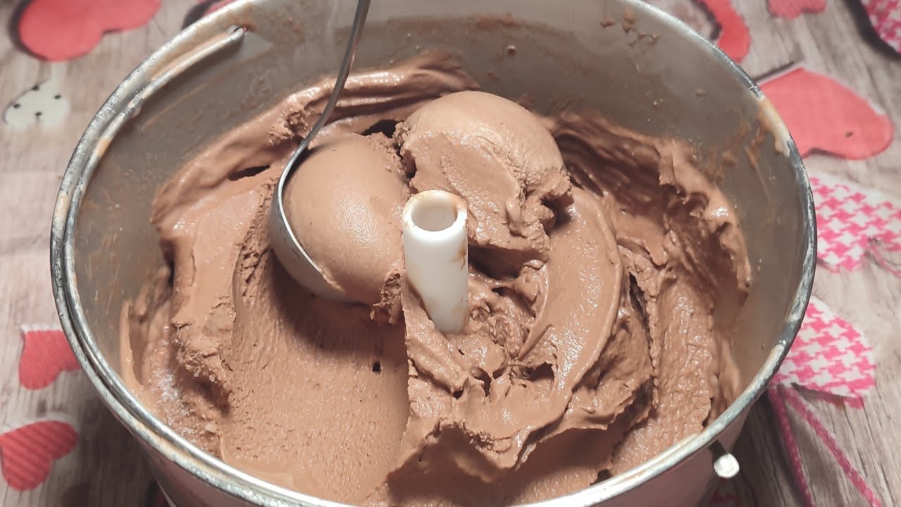 Gelato al Cioccolato con Gelatiera