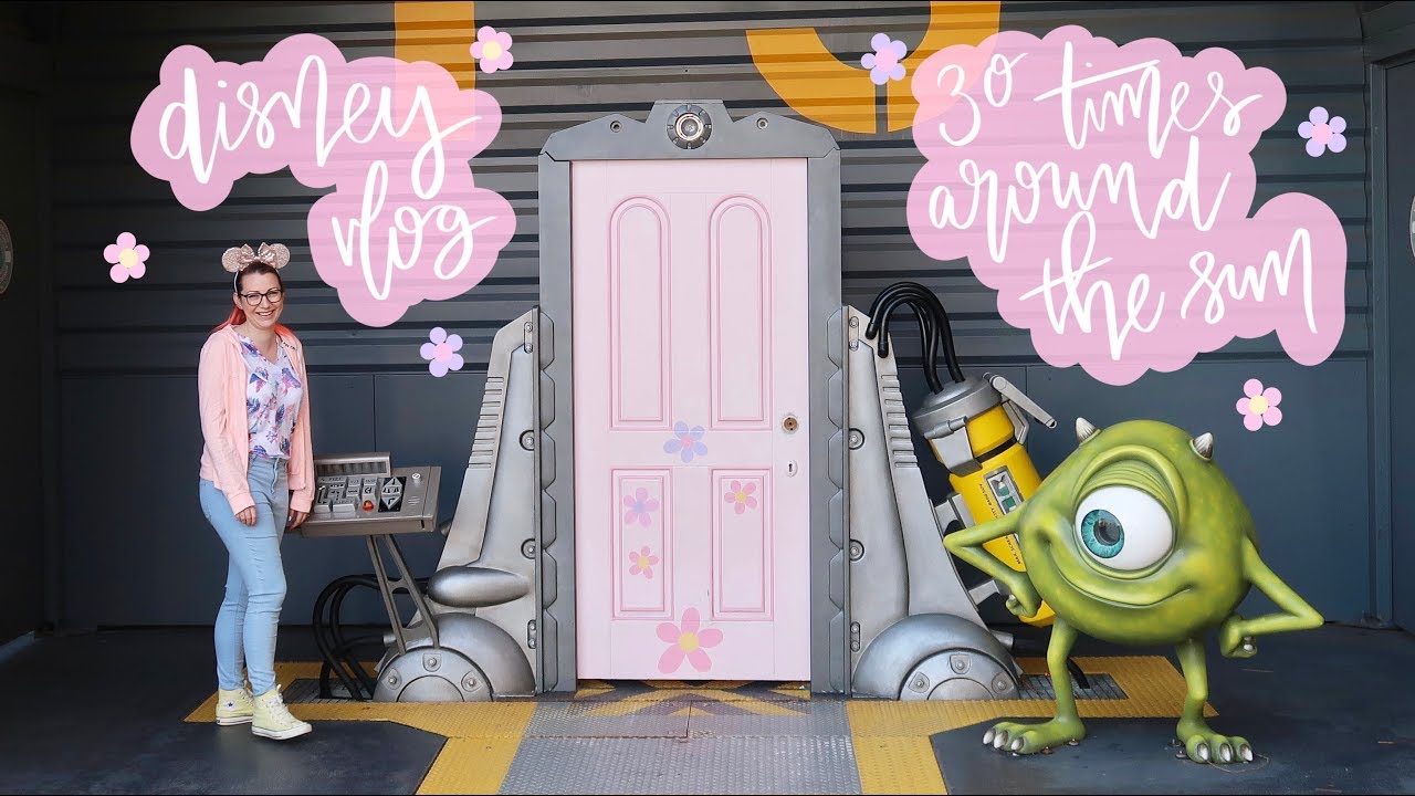 DISNEY PARK VLOG (Disneyland Paris, Celebrating 30 times around the sun)