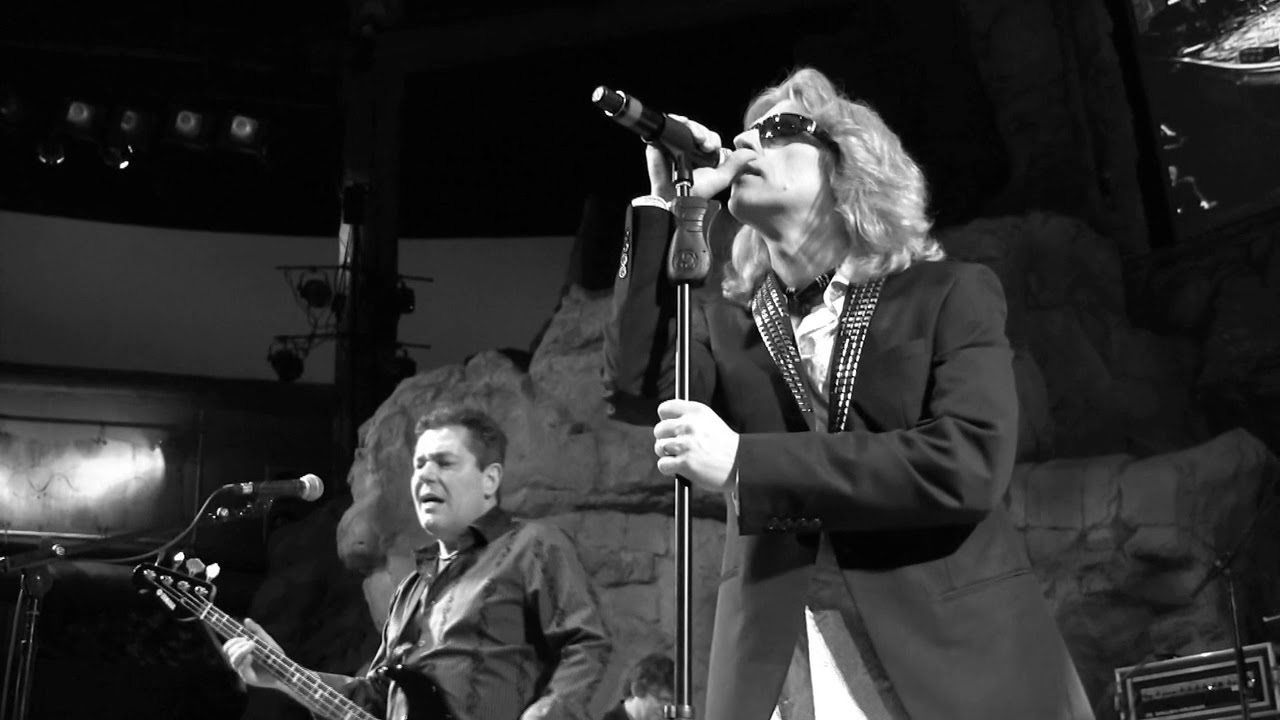 LAST LICKS cover of New Year's Day by U2