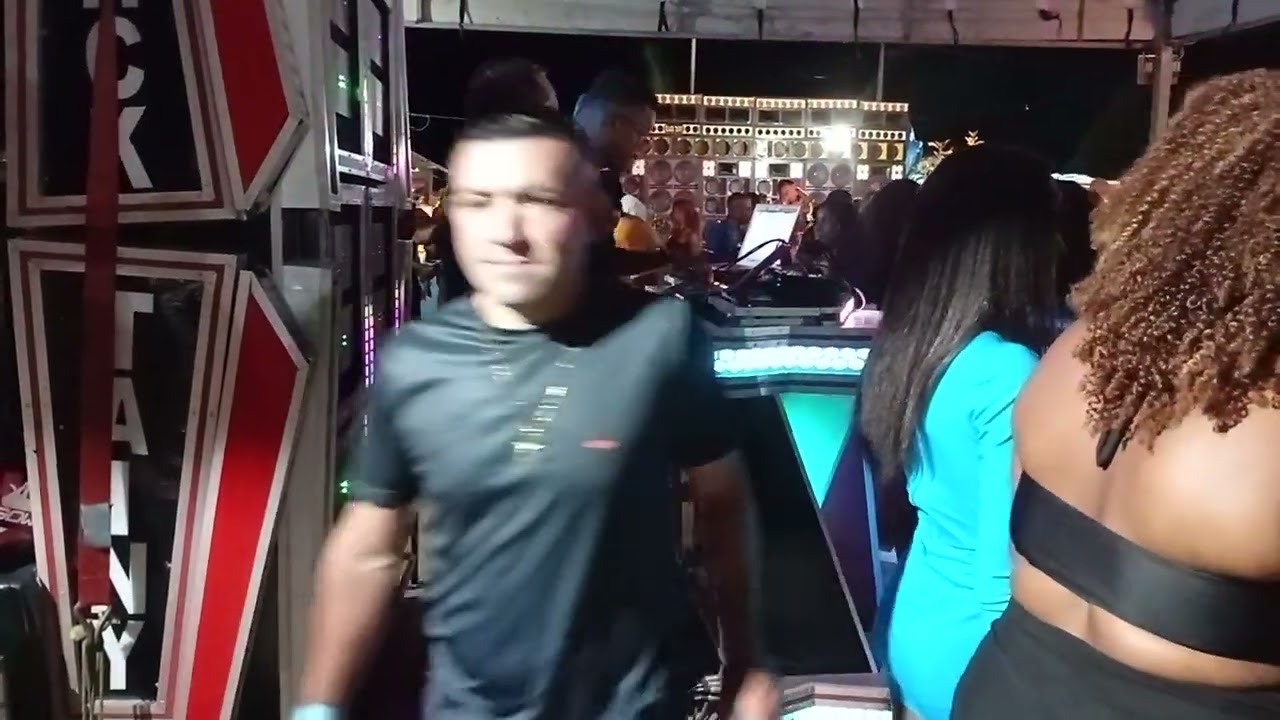 ///ESPECIAL DJ GEYSSON PEDRA NA RADIOLA BLACK TAINY EM_ IGUAIBA ALCÂNTARA///