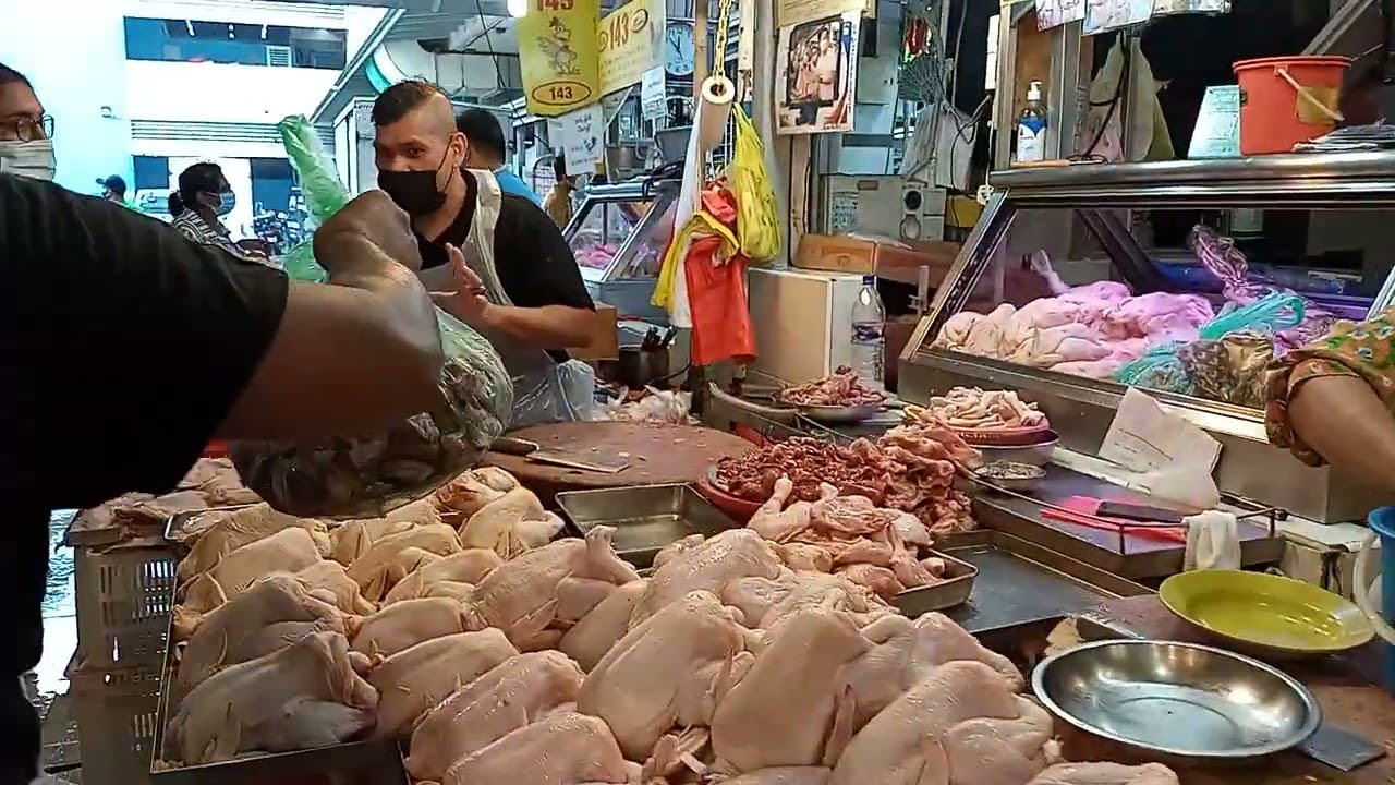 Singapore Saturday chicken Market