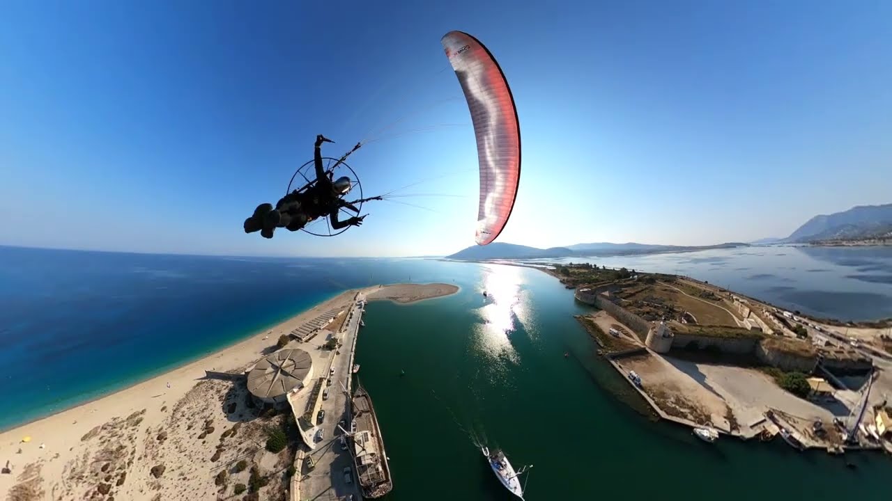 MINIPLANE IN GREECE