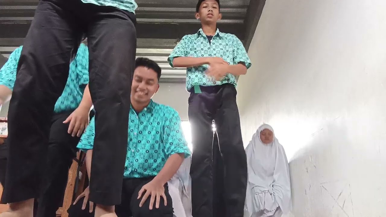 Eh masyaallah ten.six berjamaah🤲