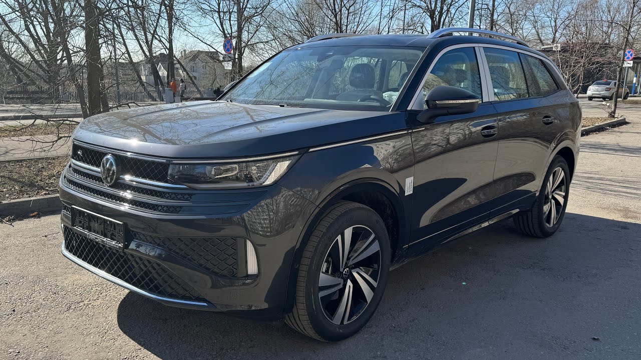Volkswagen Tavendor R 2023r, 2.0t - 220лс, цена 5.500.000 рублей.