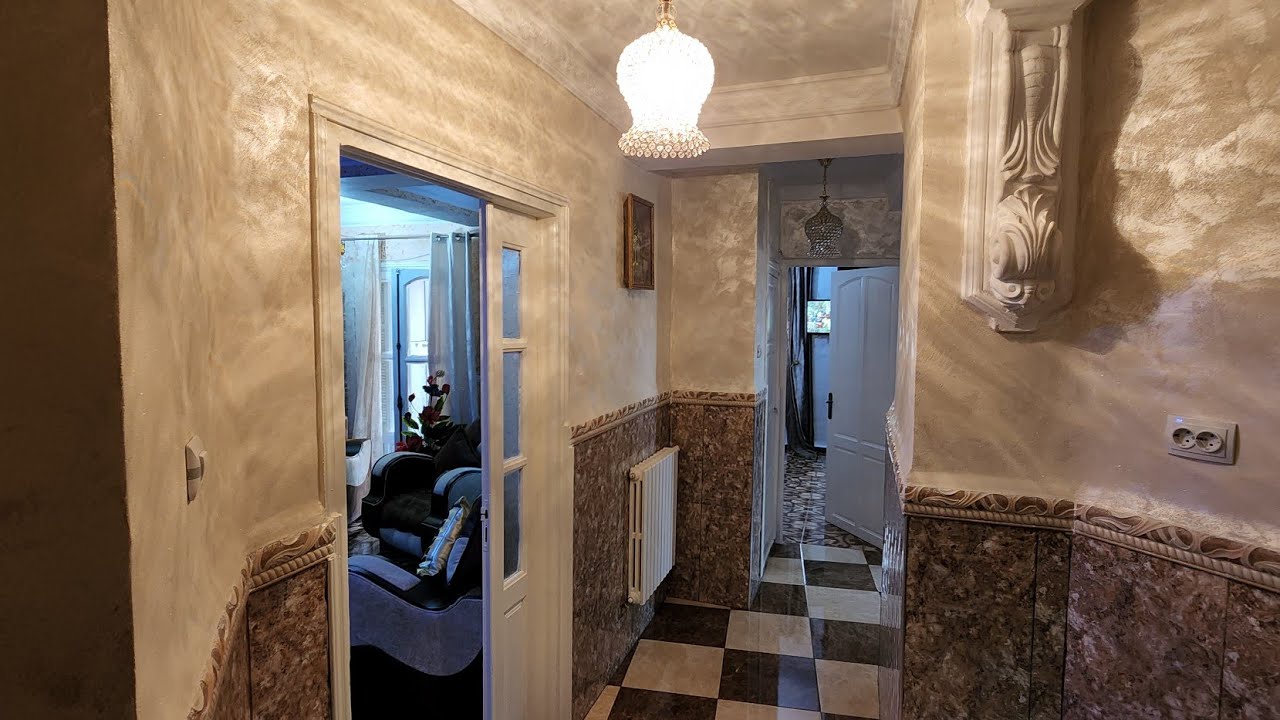 A vendre Appartement F3 fi Ain mouse setif. très Bien fini.  شاهدوا الفيديو كامل بالصوت وتعليقي