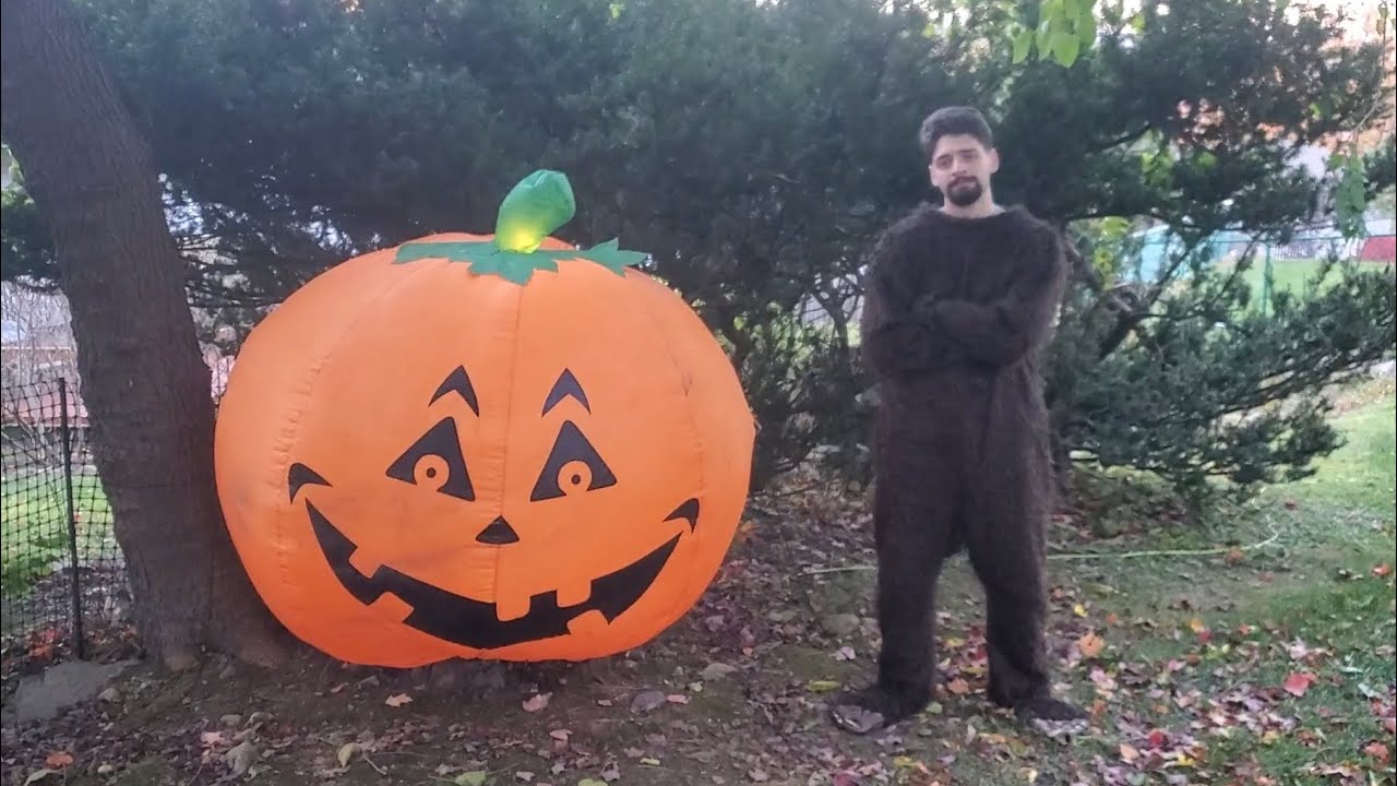 Recoating/Resealing Old Airblown Inflatable Decorations (Part 3)