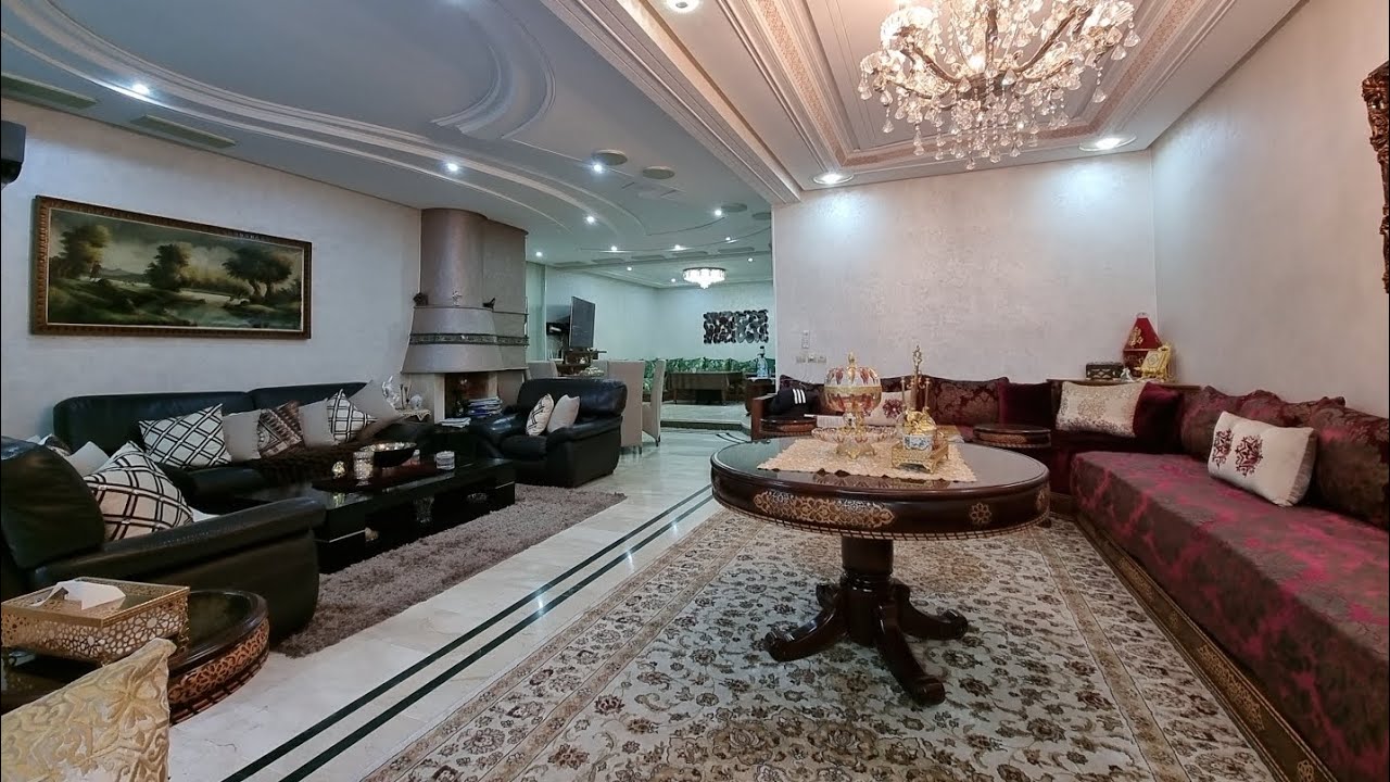 شقة فخمة للبيع بفاس وسط المدينة حي الشون دكورس بمساحة 202م² APPARTEMENT LUXUEUX À VENDRE À FÉS