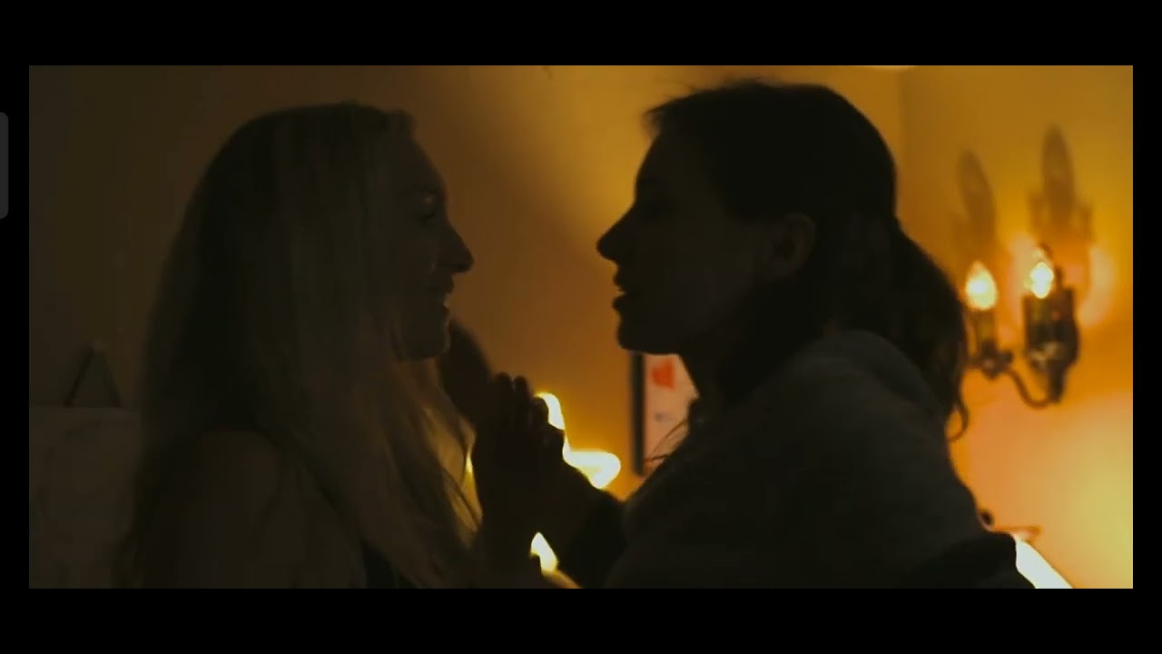 Sophie and Ainsley ❤️| the city of tree kissing part-2 || lesbian kissing