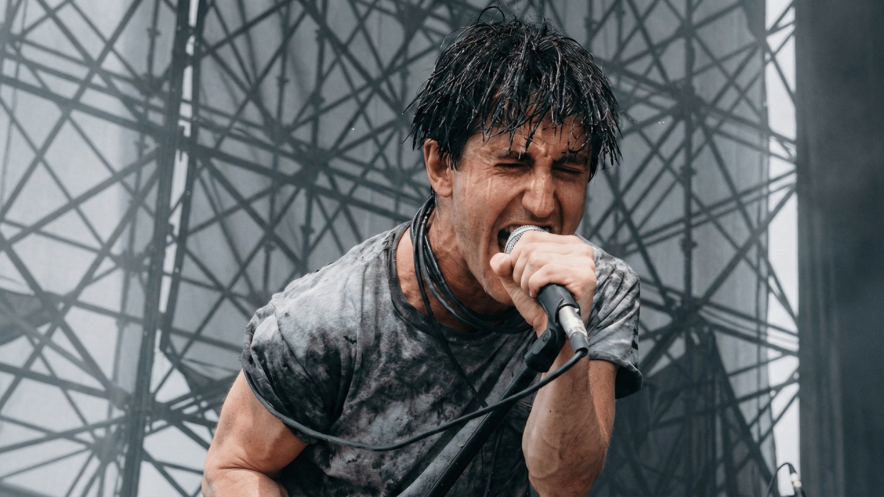 Nine Inch Nails - Pinion / Terrible Lie: Absolute CHAOS (Live)