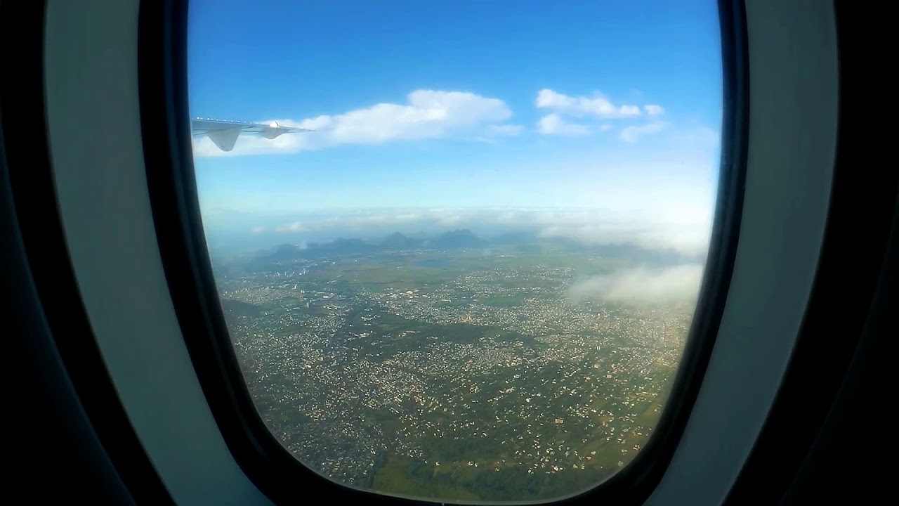 AIR MAURITIUS ATR72-500  |  Plaine Corail airport RRG  ✈✈ SSR International airport MRU