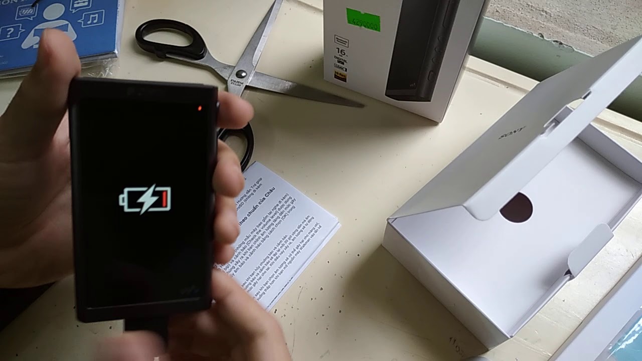 Unboxing Sony Walkman NW-A55