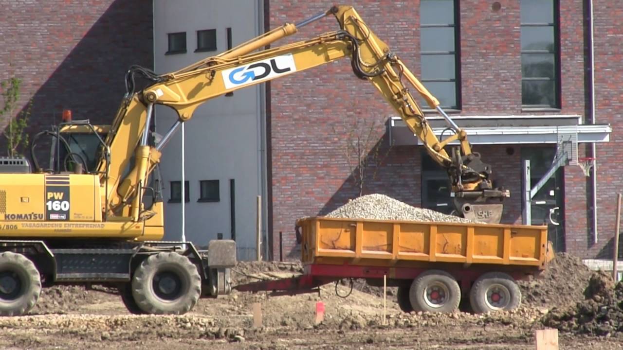Komatsu PW 160 with 4wheel Trailer - Wheeled Excavator