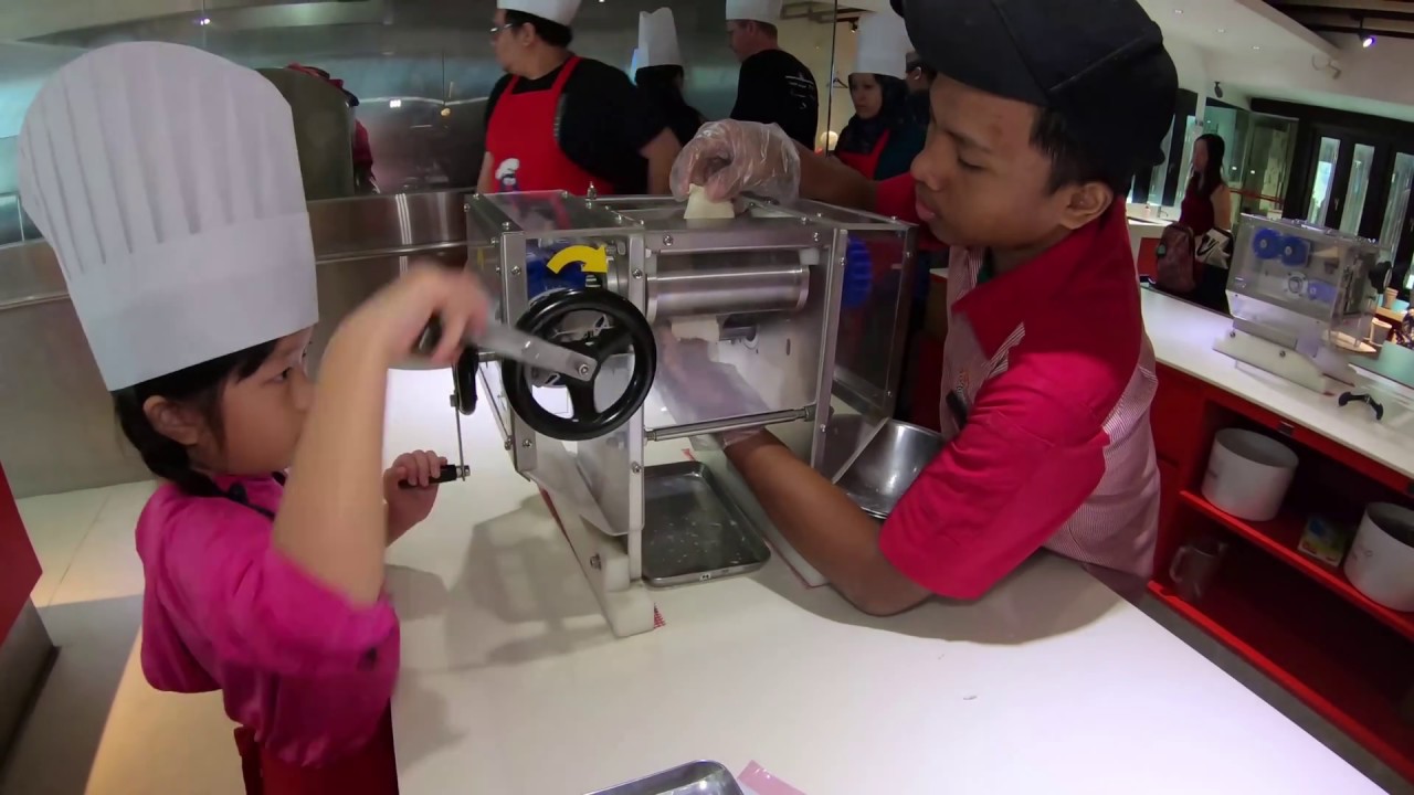 How Mamee Noodles Are Made