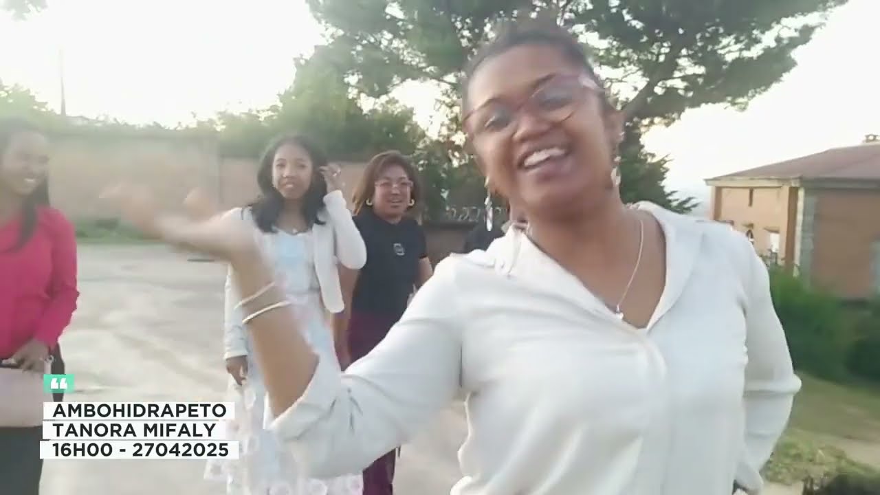 Kristy Famonjena - Manakorà (Tanora mifaly)