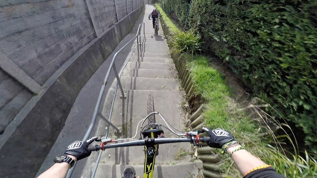 RIDE URBAIN #3 // SPOT URBAN DH /// YT CAPRA CF COMP