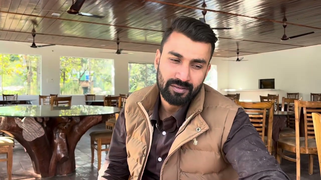 Tiger dikha Early morning JUNGLE SAFARI main at jim corbett  