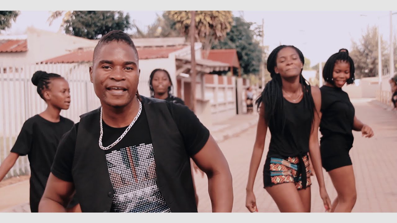 Puto Felix ft Melancia De Moz-Uwa cor mune[video oficial]