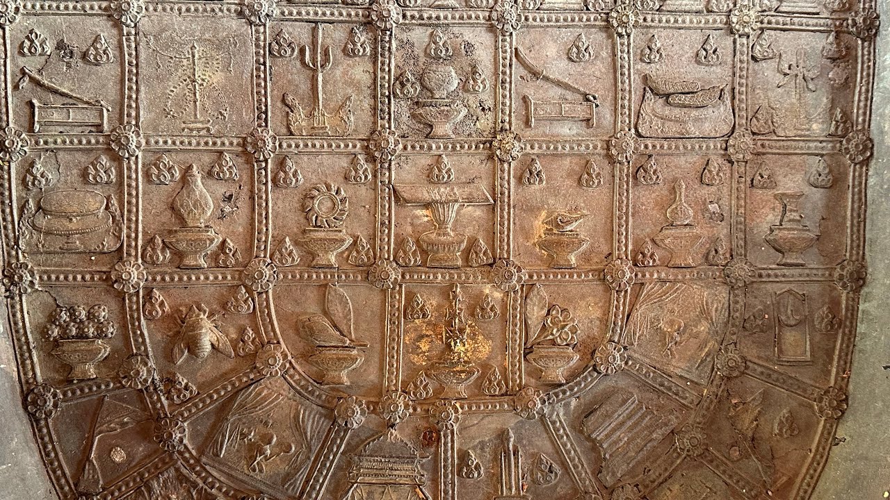 仏足石の模様 ลวดลายมงคล 108 ประการ วัดโคกสมานคุณ 