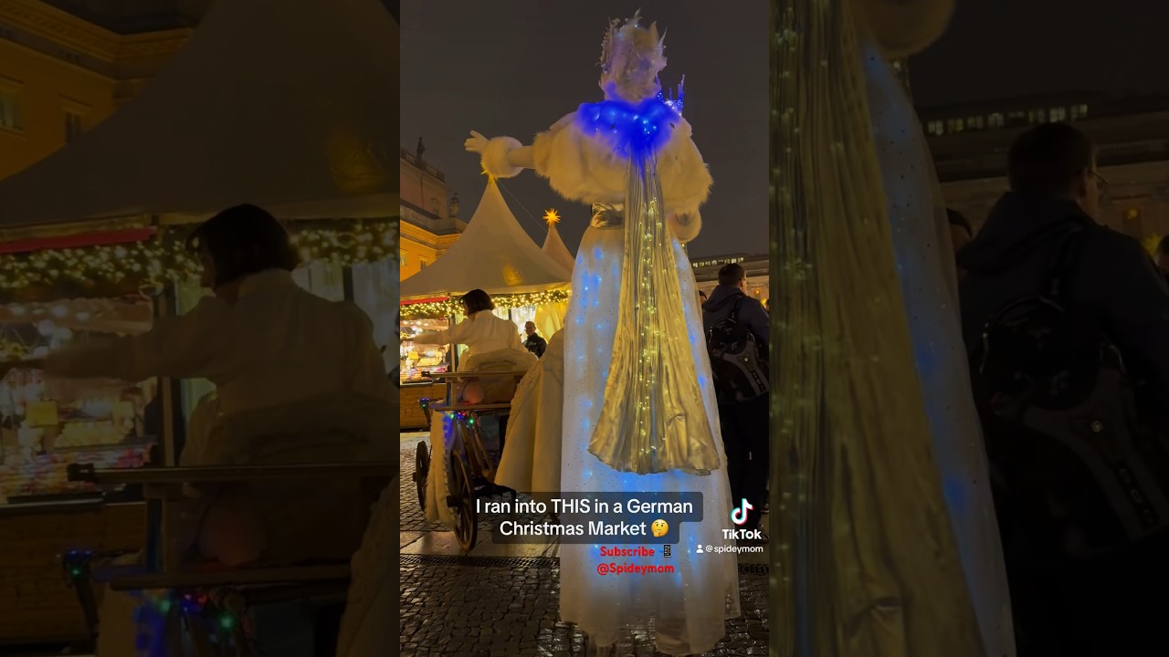 What the&hellip;? German Cosplay 🤩 #cosplay #germany #christmasmarket #travel