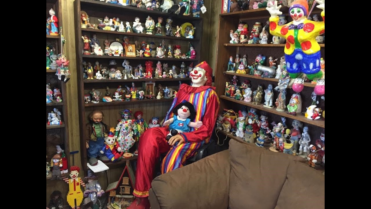 Boo! Nevada's Clown Motel a hotbed for wandering spirits