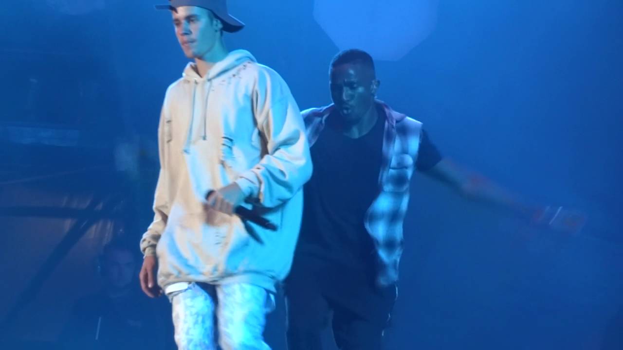 Justin Bieber - What Do You Mean? - live V Festival 2016