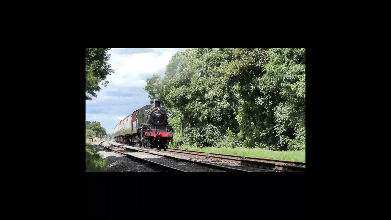 LMS Ivatt Class 2 - 2-6-0 - 46521 - Great Central Railway #steam #steamlocomotive