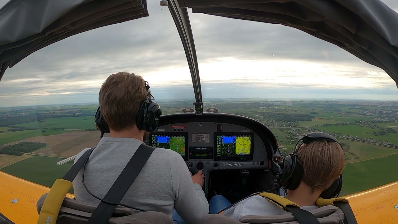 Evektor SportStar - Flight around the Minsk district with my son