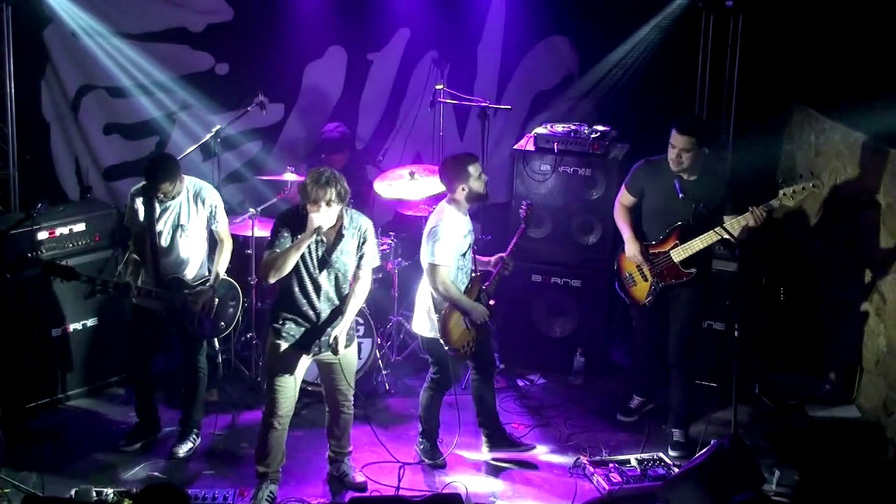 Disruptiva - Câmera Lenta (Ao vivo na Feeling Music Bar)