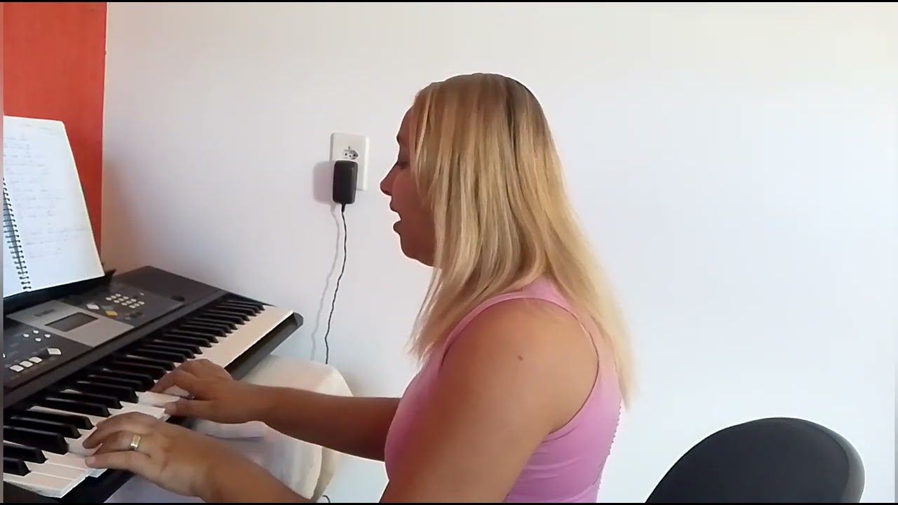 Sara rocha 🎵🎵 (cover).....
