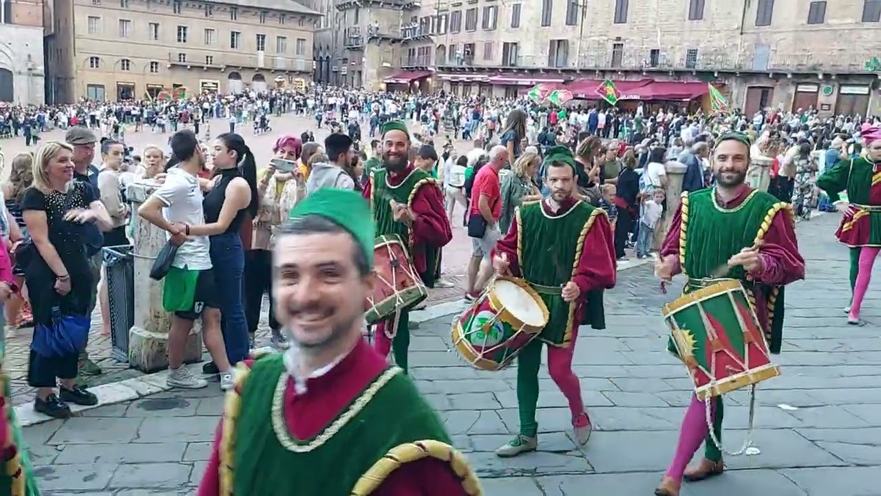 il rientro della Contrada del Drago 2022