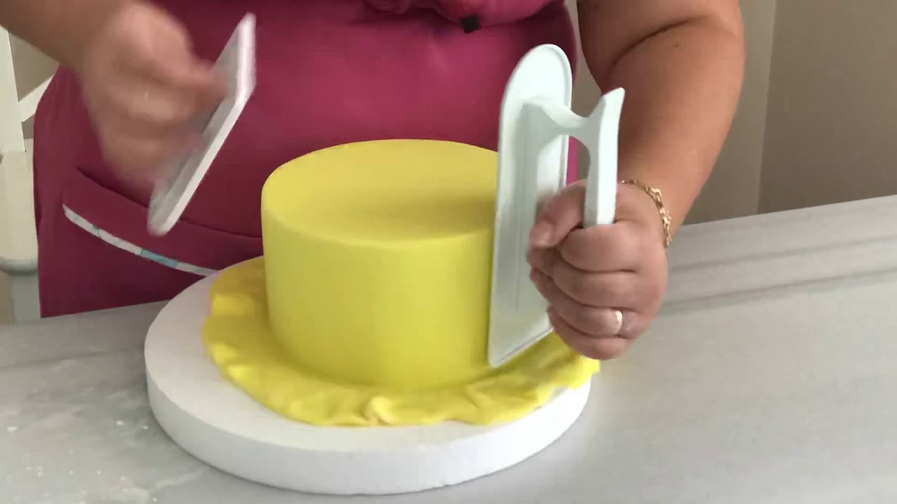 Keskin kenar butik pasta yapımı