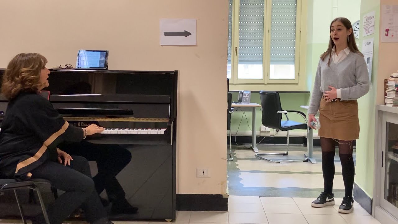 #PiacereCavour - A LEZIONE DI CANTO...