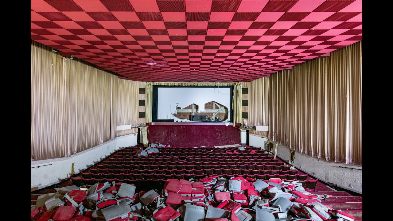 Abandoned for 25 Years: Inside the Forgotten King Square Cinema – West Bromwich