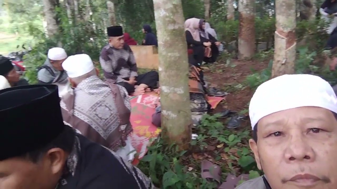23 Februari 2026 Para pelayat Rekan ORARI Puti Dayang Indah kekuburan Mertuwa Simpang parit
