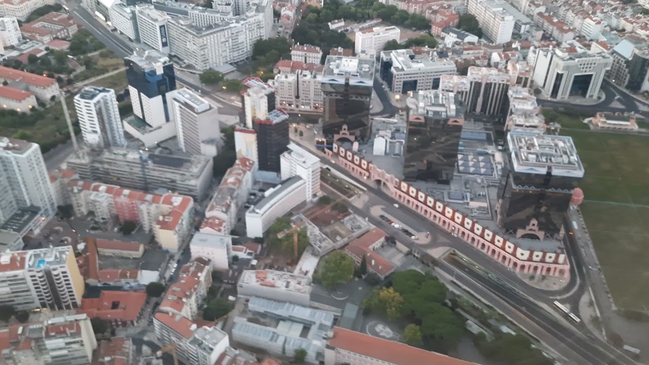 Pousando em Lisboa / Landing in Lisbon - LATAM Boeing 767-300 GRU-LIS