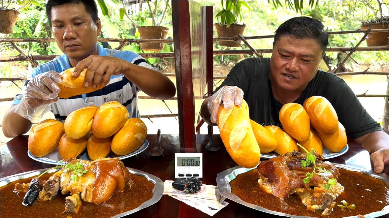 Trận Đấu Kịch Tính Đến Khó Tin 15 Phút 14 Ổ Bánh Mì 4,8 Ký Bắp Heo, Món Ăn Bậc Nhất Miền Tây | ATN