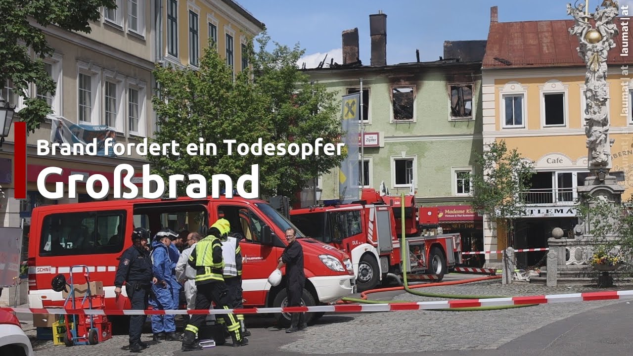 Ein Todesopfer und 14 Verletzte bei Großbrand eines Gebäudes im Zentrum von Rohrbach-Berg