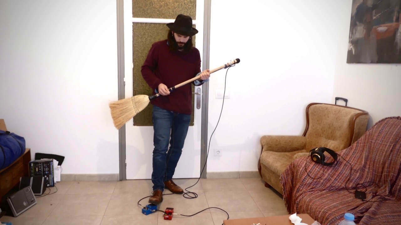 THE ELECTRIC BROOM - Sergi Estella