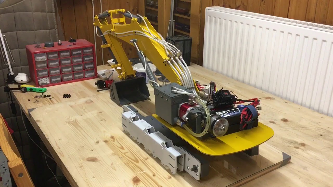 Rc hydraulic set 1/10 excavator first run