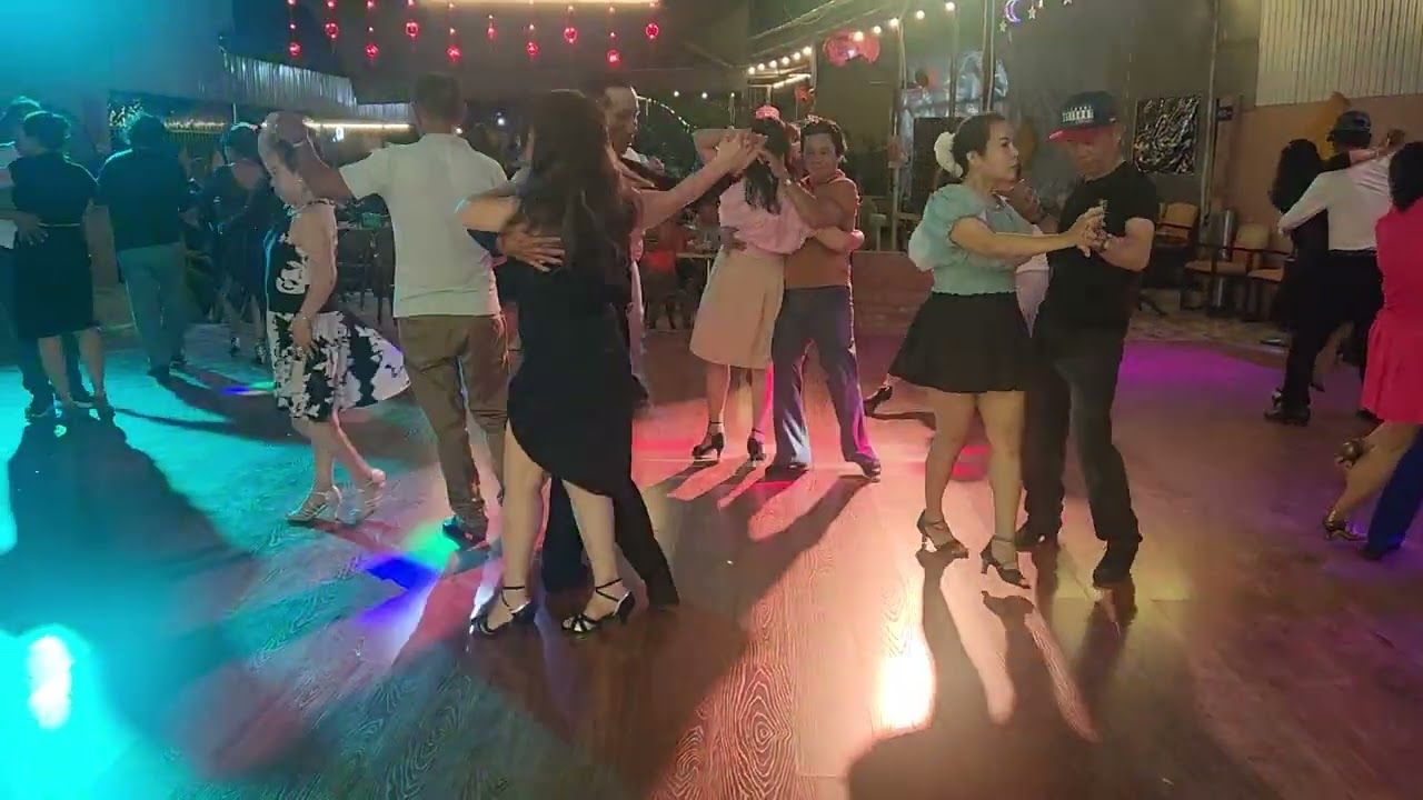 (Slow) thư giãn cuối tuần của 2 chị em THU VÂN &QUỐC HÙNG 