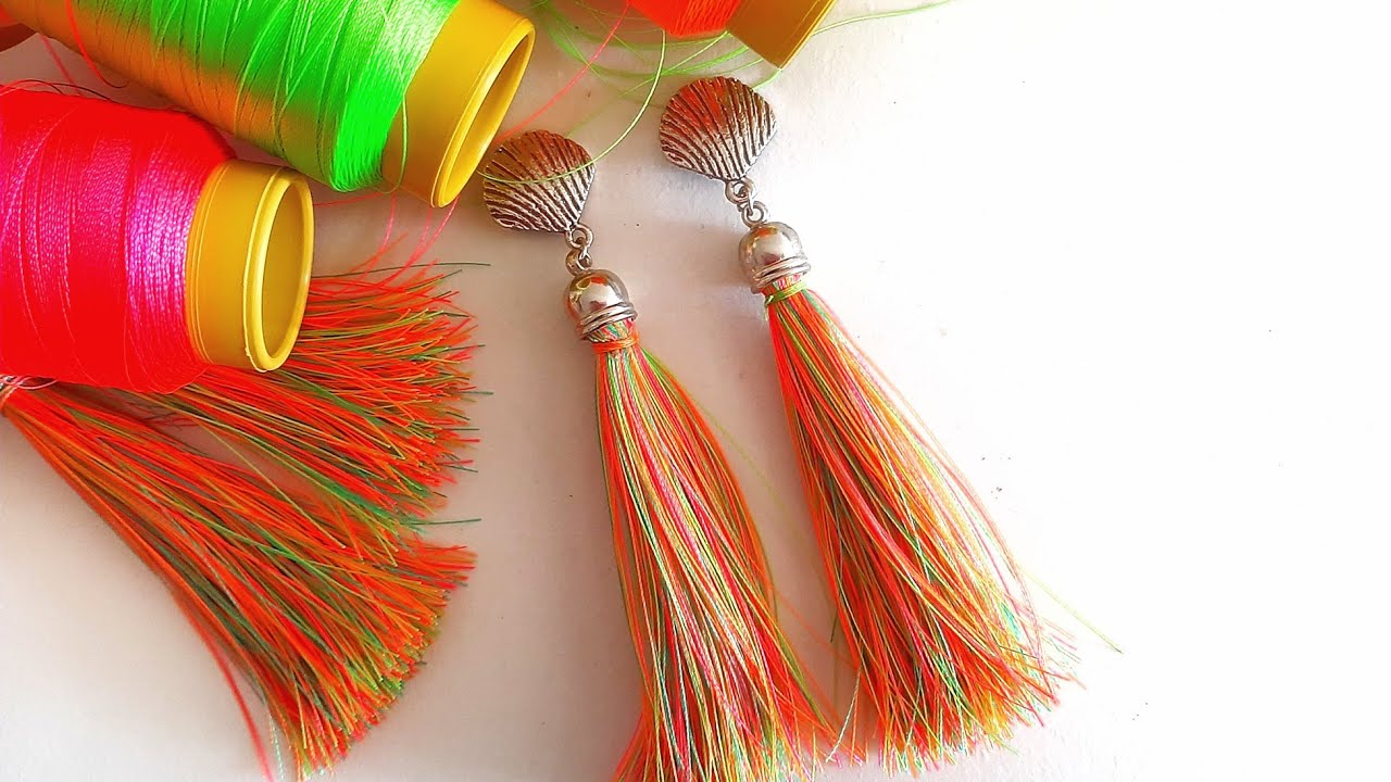 Brinco de tassel colorido. Carnaval/Verão 2023.