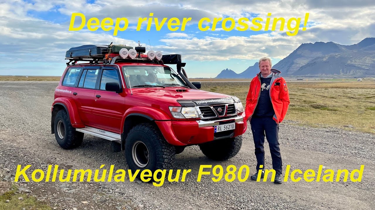 Crossing the treacherous Skyndidalsá river on Kollumúlavegur F980 in Iceland