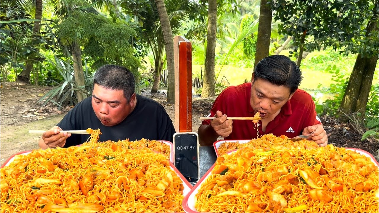 Trận Đấu Tính Bụng Giành Giải Thưởng/ Ăn THỊT XÀO KIM CHI MÌ Căng Như Dây Đàn | ATN 