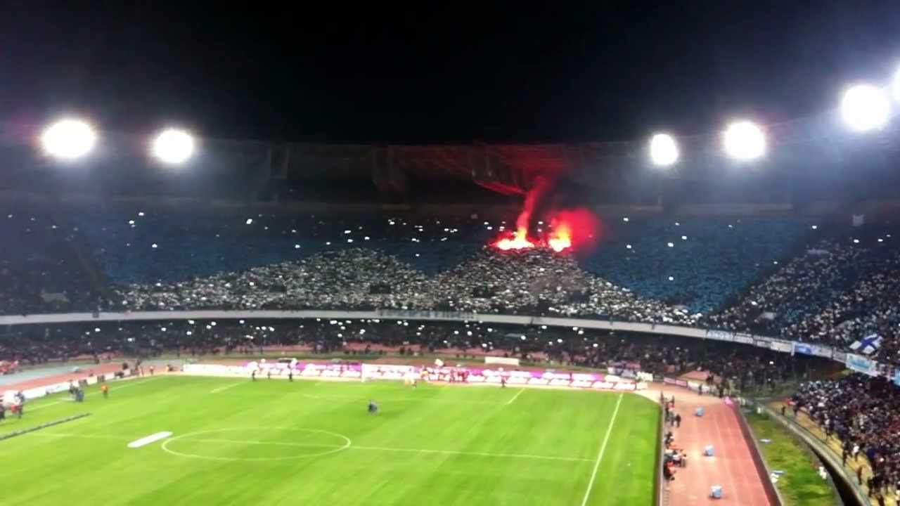 [ 01.03.2013 ] Napoli - Juventus. Coreografia Vesuvio. Stadio San Paolo.
