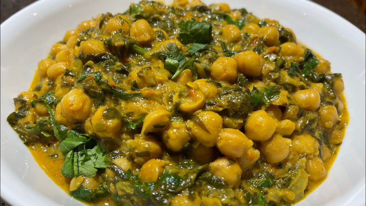 Chickpea Spinach Curry|Simple and Easy Palak Chana Masala with less Oil.