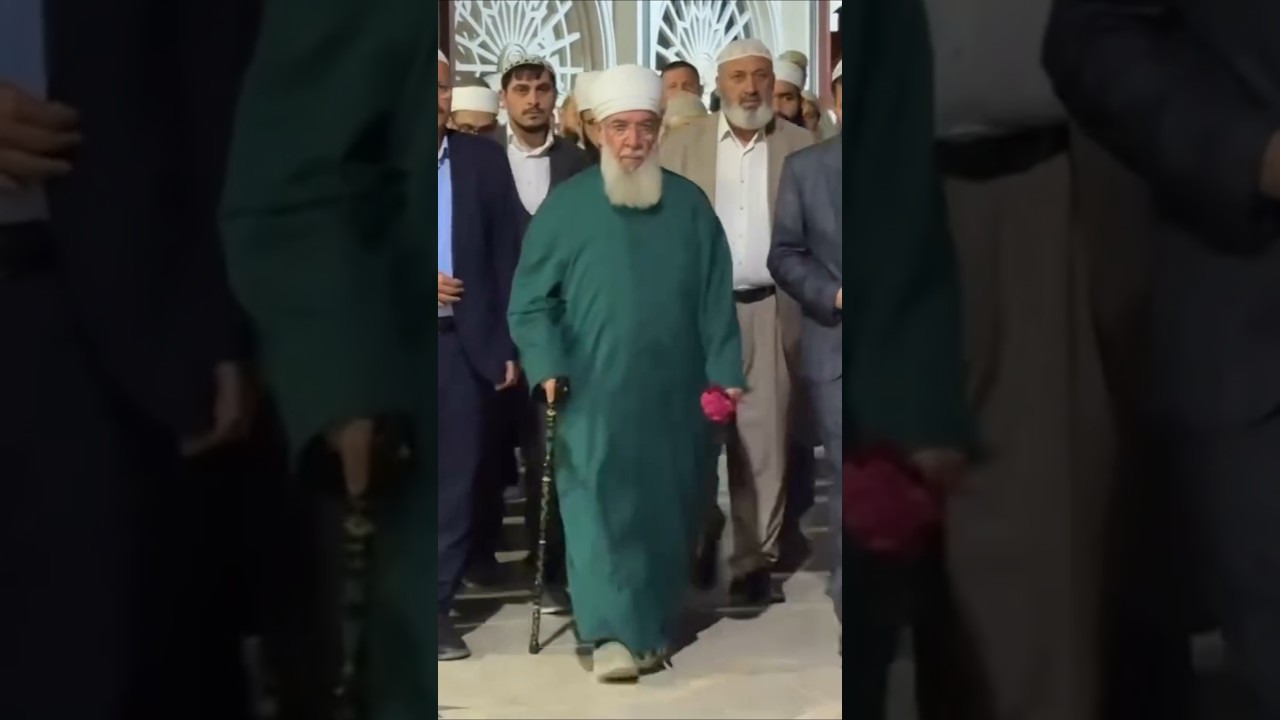 &Acirc;şık oldum sevdalandım m&uuml;rşid elini tutuncaAllah'ın nuruna daldım m&uuml;rşid elini tutunca...