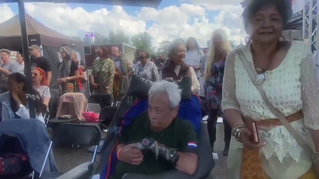 4. Kumpu Fair💃🕺potjoh potjoh / kupukupu - Edu Schalk - Vivaldi Indische soos 