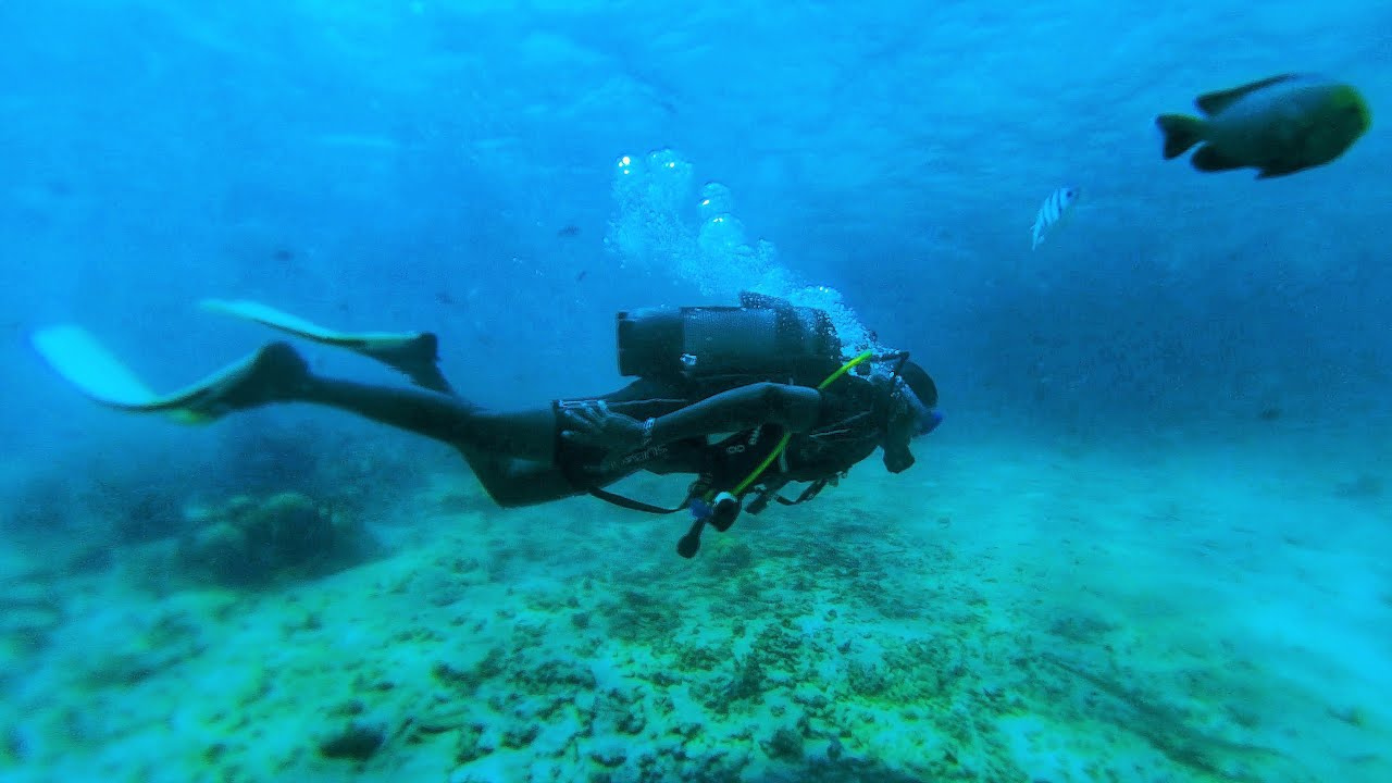 Scuba Diving in Mombasa! (Rhumba Japani)