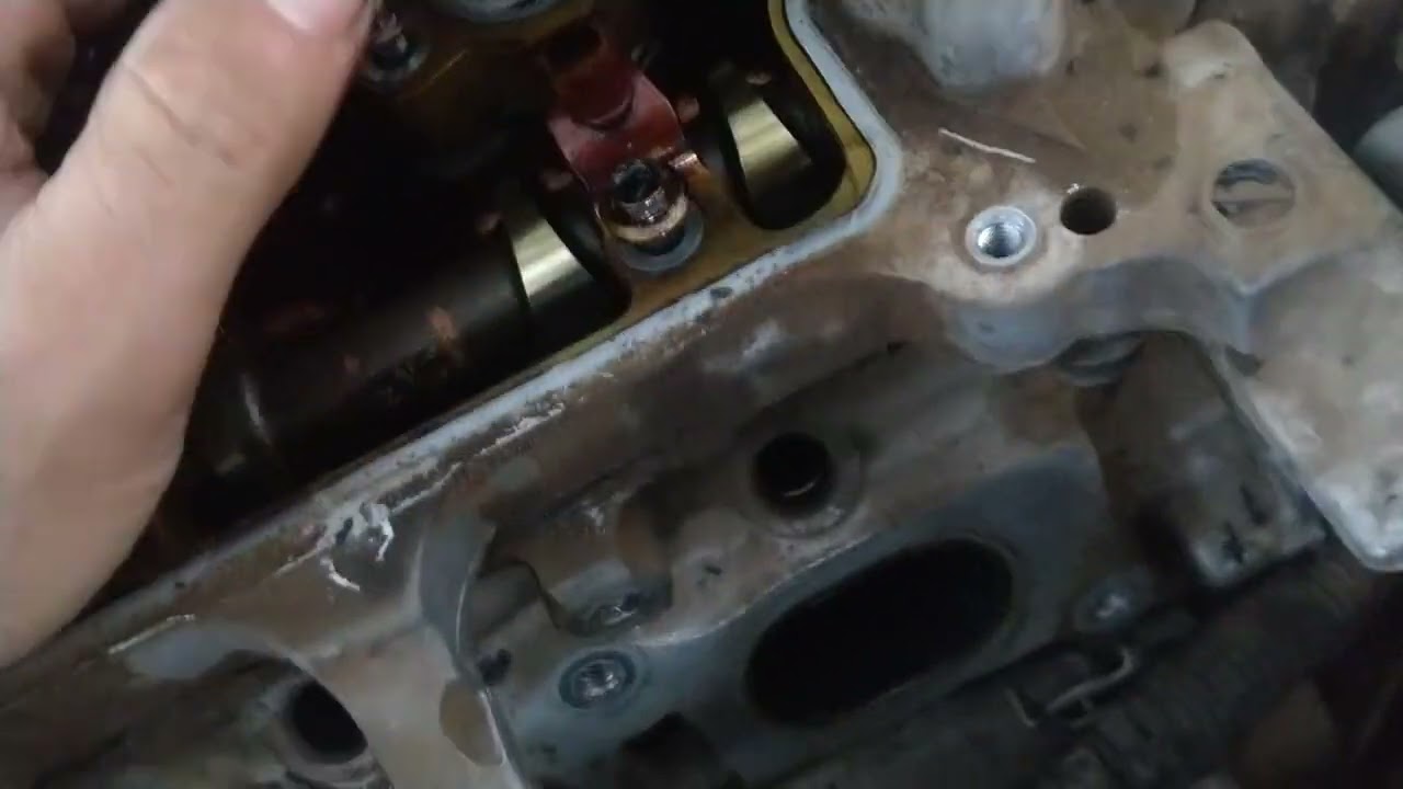 Retirando cabeçote Nissan. Sentra, Livina, Versa, March.