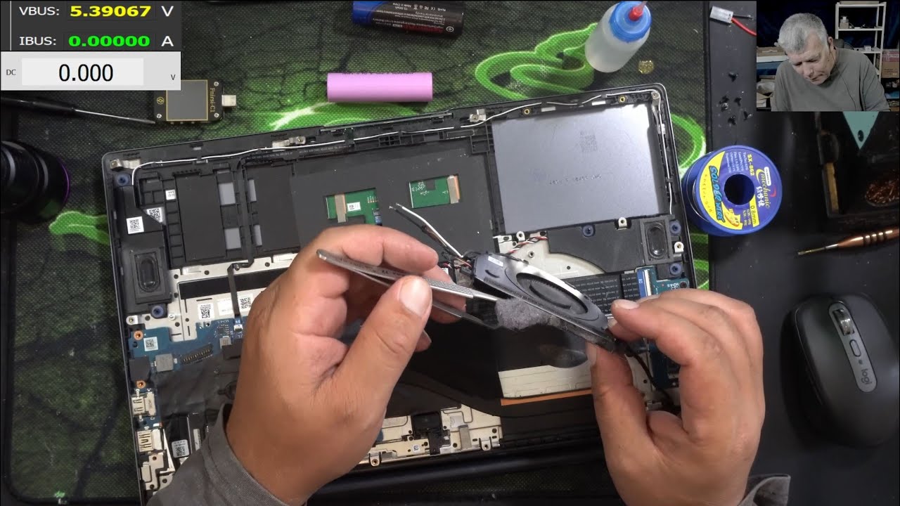 Huawei D15 not charging logic board repair - My UV light sadly died